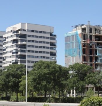 El grifo del crédito para construir vivienda se estanca mientras las hipotecas [...]