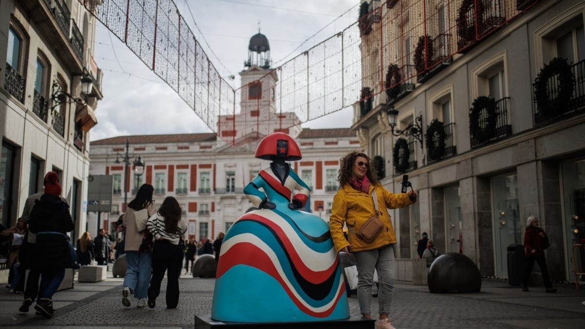 Meninas Madrid Gallery