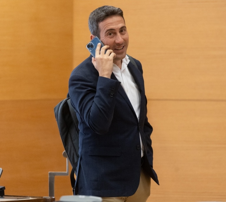 El exvicepresidente de la Diputación Óscar Liria, octavo nuevo investigado del 'caso mascarillas' de Almería