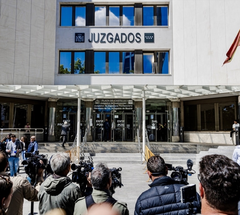 El juez retrasa al domingo la declaración de la secretaria general de Presidencia en el 'caso Begoña'