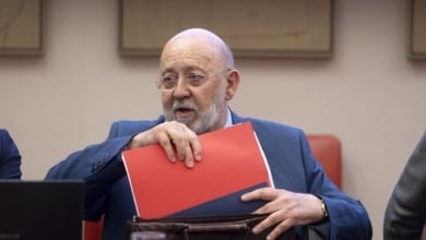 El PP cita a Tezanos por sus "encuestas prefabricadas" en la comisión que investiga al CIS en el Senado