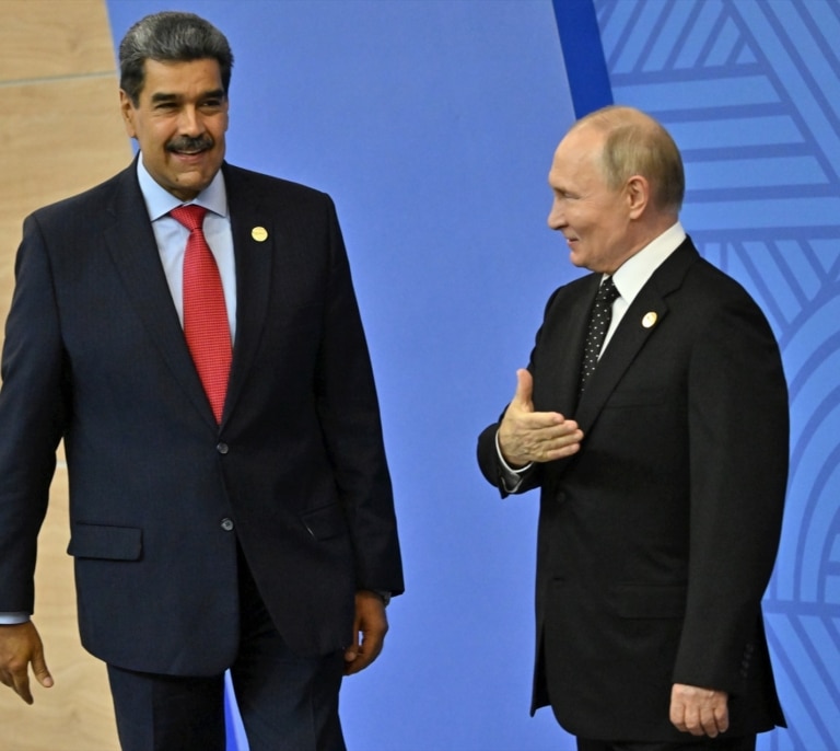 Rusia admite contactos con Venezuela para ayudar a Maduro ante la presión militar de EEUU