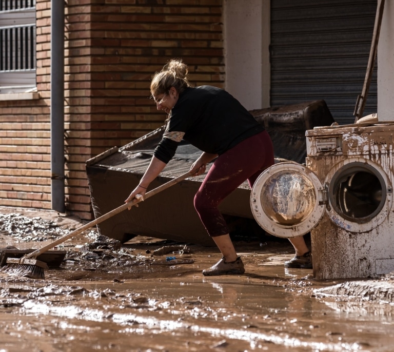 La Generalitat ya tenía listo el Es-Alert de la DANA a las 18:37, pero se envió más tarde