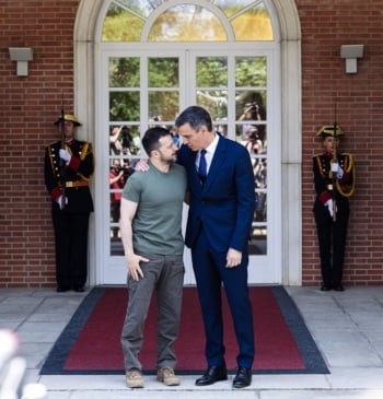 Zelenski visitará España la semana que viene y será recibido en un [...]