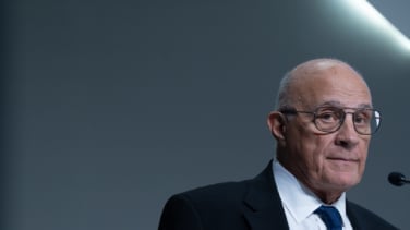 Oliu retoma el camino en solitario de un Sabadell que busca los clientes perdidos