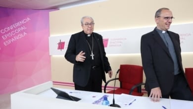 La Conferencia Episcopal reconoce con “dolor” la “verosimilitud” de la acusación contra el obispo Zornoza