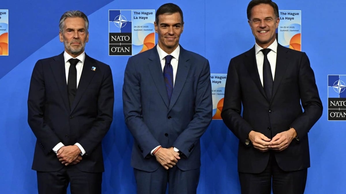 Schoof, Sánchez y Rutte, en una Cumbre de la OTAN.