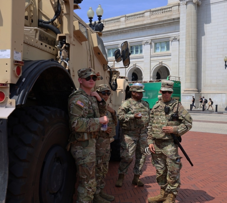Dos agentes de la Guardia Nacional en estado crítico tras un tiroteo cerca de la Casa Blanca