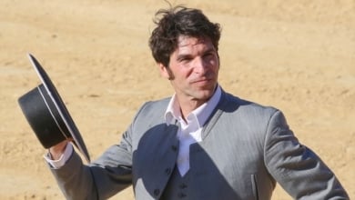 Cayetano Rivera sufre un grave accidente de tráfico en Sevilla tras perder el control de su furgoneta