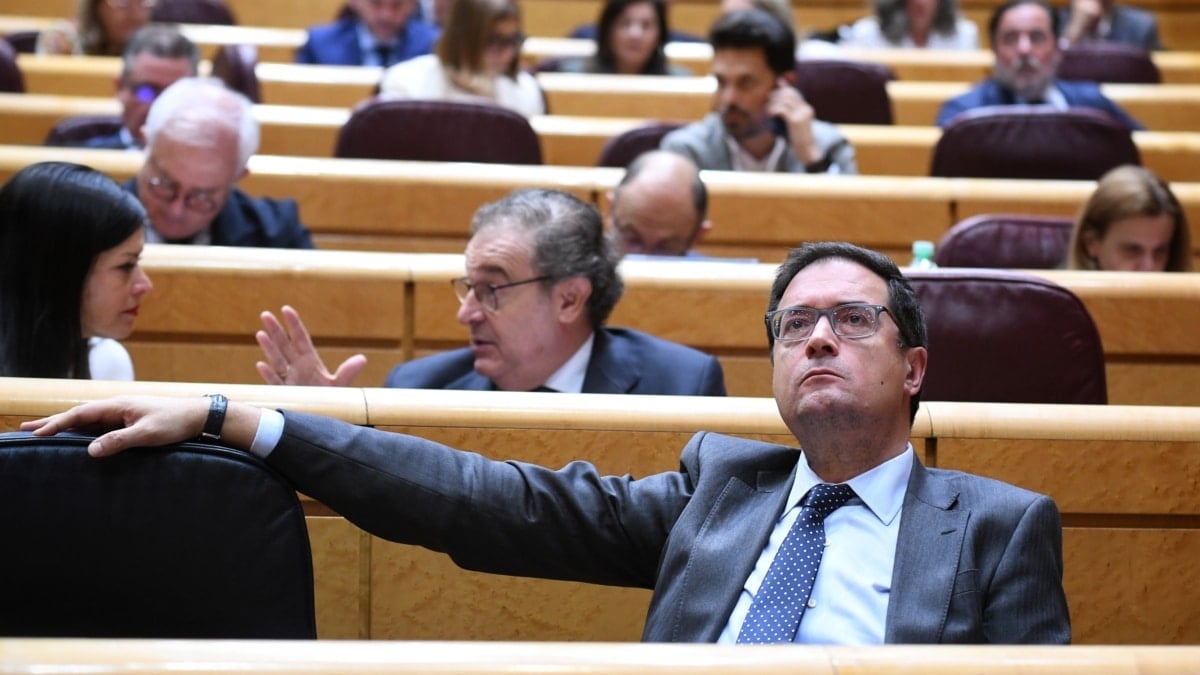 El Gobierno se planta y lanza su última oferta a los funcionarios: eleva al 11% la subida salarial en cuatro años