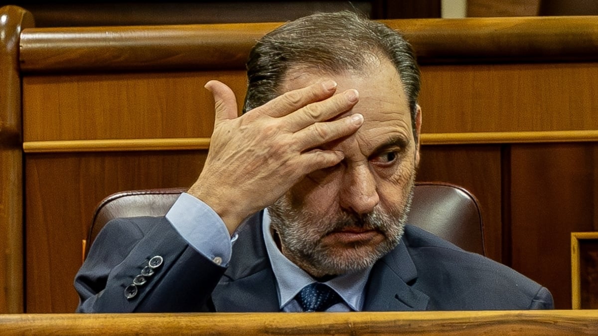 Los 'nueve pecados' por los que José Luis Ábalos se sentará en el banquillo