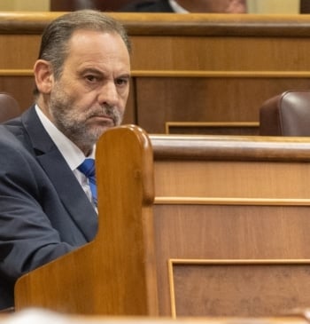 La entrada en prisión de Ábalos complicaría las mayorías al Gobierno en [...]