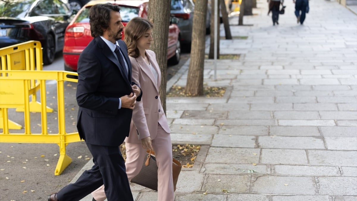 "El fiscal general sigue, Sánchez podrá seguir, Ayuso ganará elecciones, pero a mí me han destrozado": González Amador clama ante el Supremo