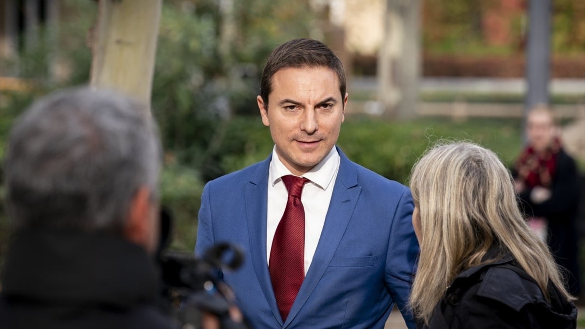 Lobato reconoce cierta "coordinación" con Moncloa: "La investigación al novio de Ayuso era el tema del día"