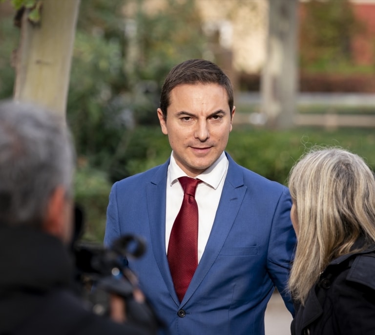 Lobato reconoce cierta "coordinación" con Moncloa: "La investigación al novio de Ayuso era el tema del día"