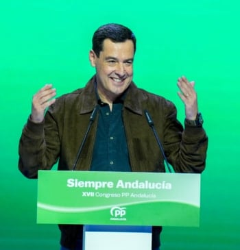 Moreno repite al frente del PP andaluz con un 99,9% de apoyo: [...]