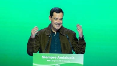 Moreno repite al frente del PP andaluz con un 99,9% de apoyo: "Me dejaré la piel por la mayoría de la estabilidad"