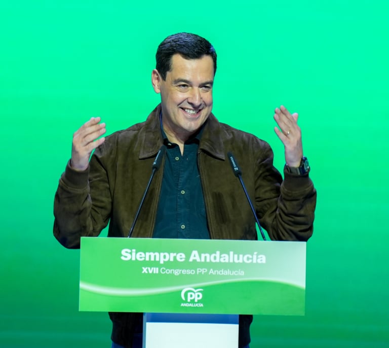 Moreno repite al frente del PP andaluz con un 99,9% de apoyo: "Me dejaré la piel por la mayoría de la estabilidad"