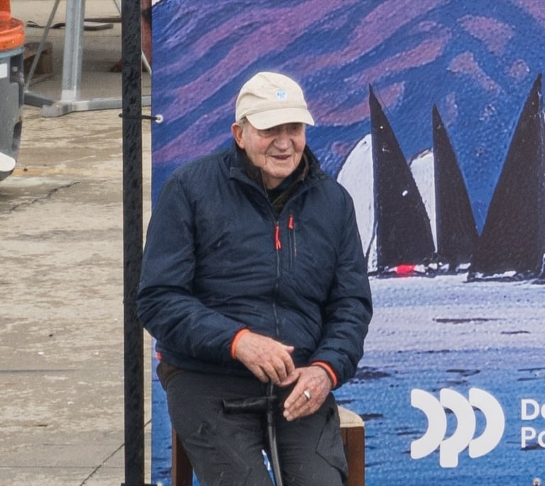 Mensaje (leído) del emérito: "Os pido el mismo apoyo para mi hijo en este difícil cometido"