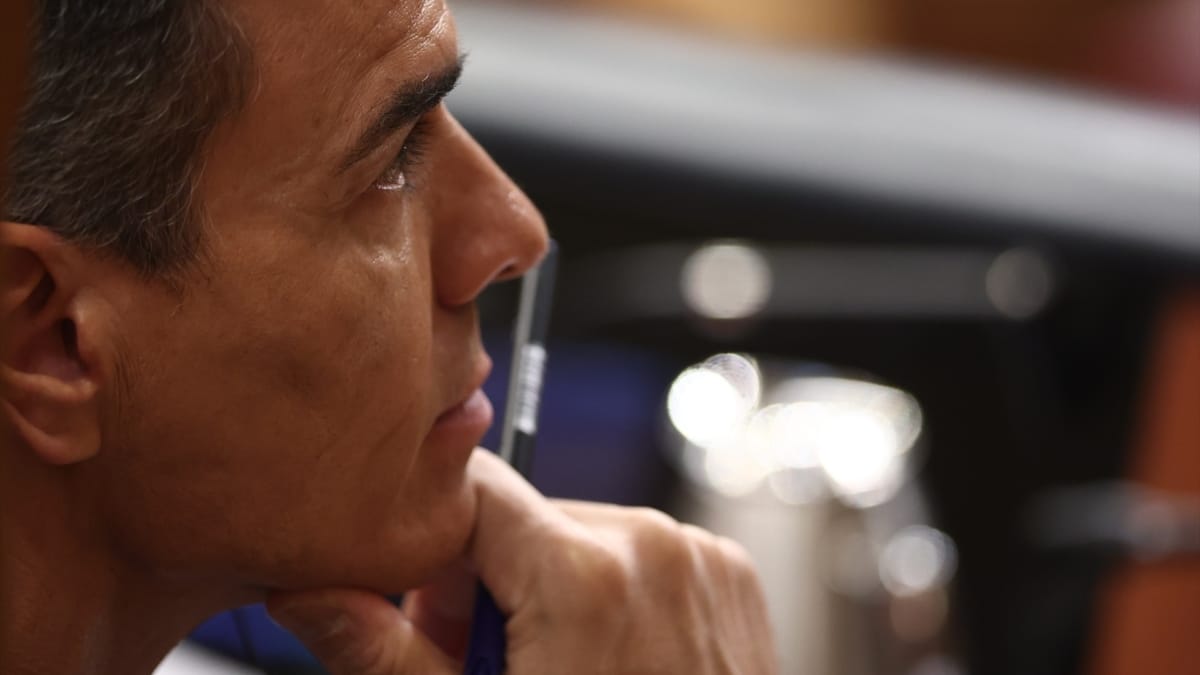 Y Sánchez habla de "esperpento" del PP