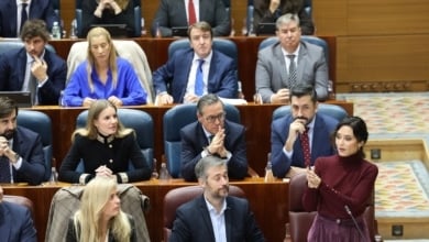 Ayuso defiende a Quirón frente a "las iras del Gobierno y sus caniches"