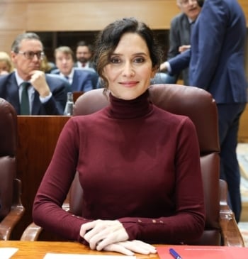 Ayuso defiende a Quirón frente a "las iras del Gobierno y sus [...]