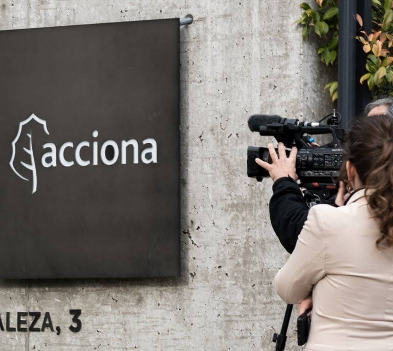 Qué consecuencias puede tener para Acciona su implicación en la trama de Santos Cerdán