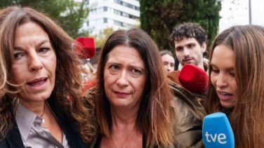 Leire Díez denuncia una "investigación extrajudicial" contra ella y Santos Cerdán