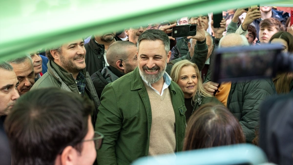 El presidente de Vox, Santiago Abascal, en una visita de precampaña en Badajoz, este lunes