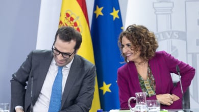 Montero llevará en febrero los Presupuestos al Congreso y no descarta presentarlos de nuevo si Puigdemont cambia de opinión con su regreso