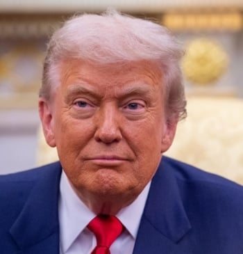 Trump lanza un ultimátum a Zelenski para aceptar el plan de paz [...]