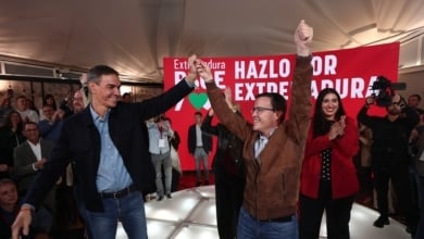 Pedro Sánchez arropa a Gallardo en Extremadura y defiende su proyecto frente a las "mentiras" del PP
