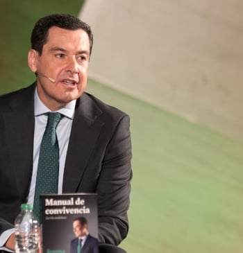 Juanma Moreno defiende la "rápida" actuación del PP tras las detenciones en [...]