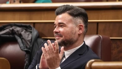 Rufián apoya a Sánchez aunque Ábalos entre en la cárcel: "Es cosa de tres jetas"