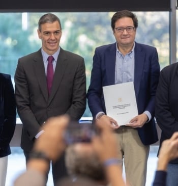 Sánchez celebra el acuerdo con los sindicatos que eleva un 11% el [...]