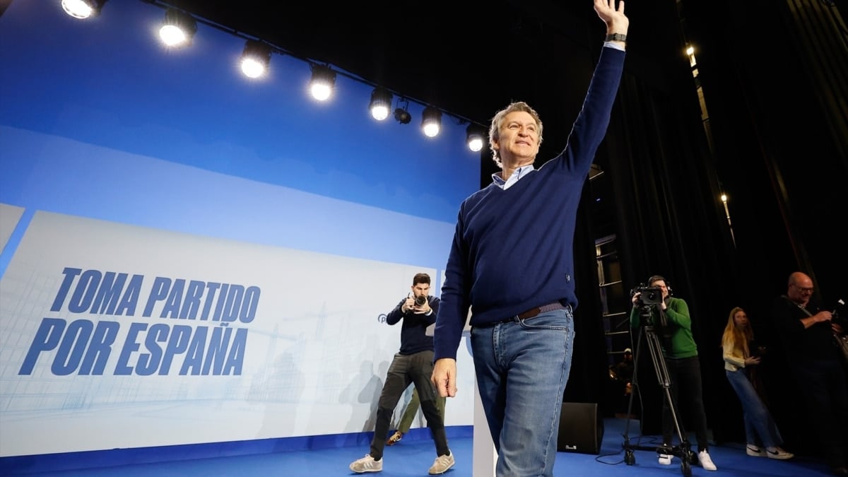El presidente del PP, Alberto Núñez Feijóo, durante la segunda jornada del II Foro de las Grandes Ciudades del PP en Burgos