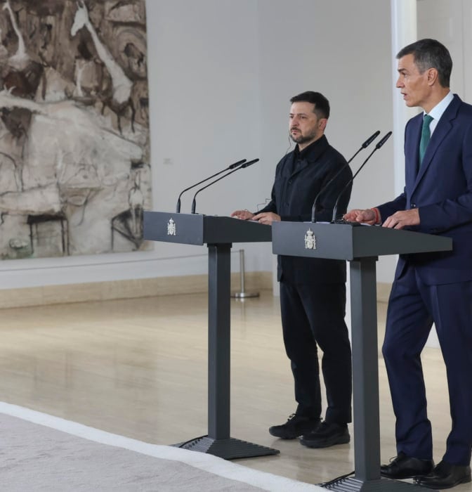 Zelenski visita el Reina Sofía y contempla el Guernica de Picasso acompañado [...]