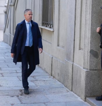 El fiscal Salto relata que le pidieron el correo del novio de [...]