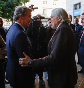 Feijóo insta a la patronal catalana a que presione a Junts para [...]