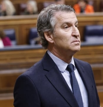 Feijóo debe presentar ya una moción de censura