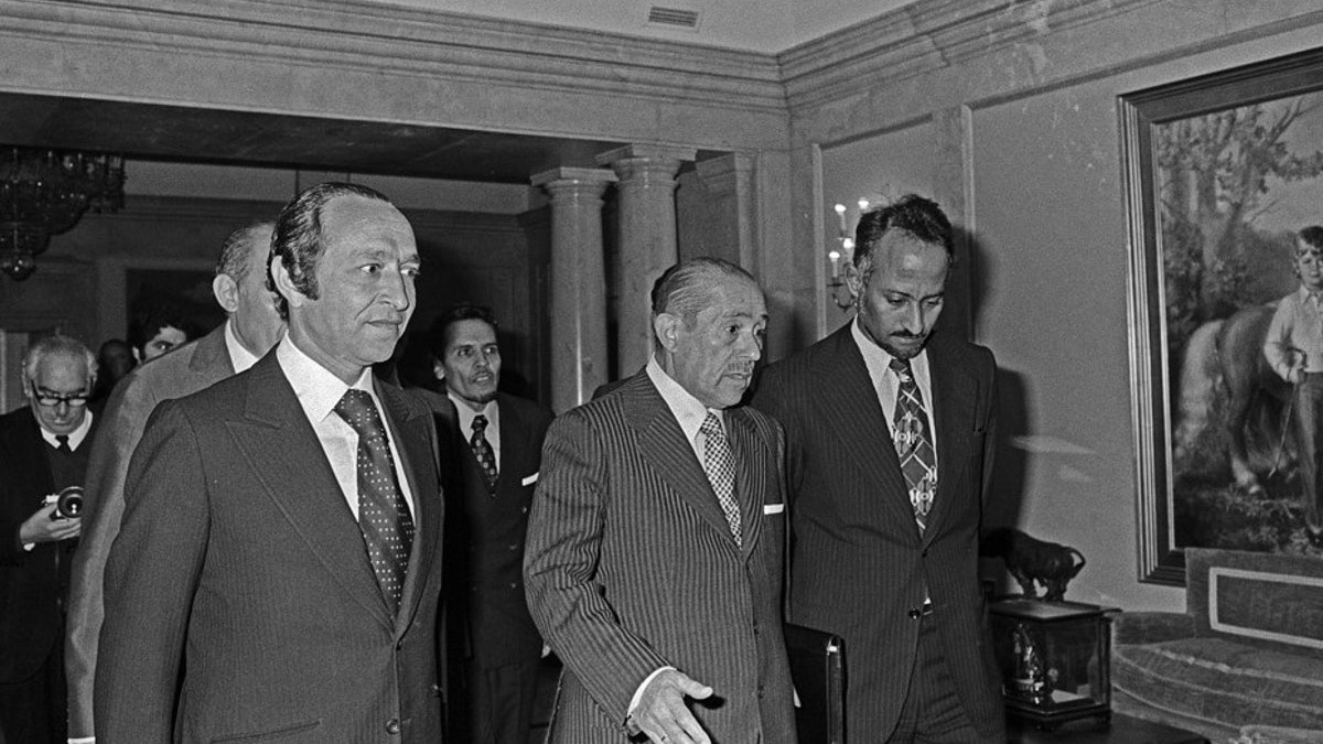 Los Acuerdos Tripartitos de Madrid, el pacto ilegal que vincula a España con el Sáhara