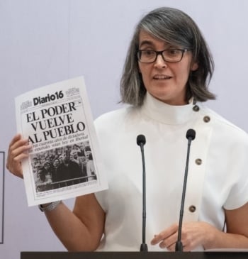 "Adoctrinar en democracia" y "reescribir la historia": el programa del Gobierno para [...]