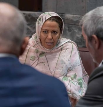 El infierno de un funcionario a manos de Fatiha, la cónsul de [...]