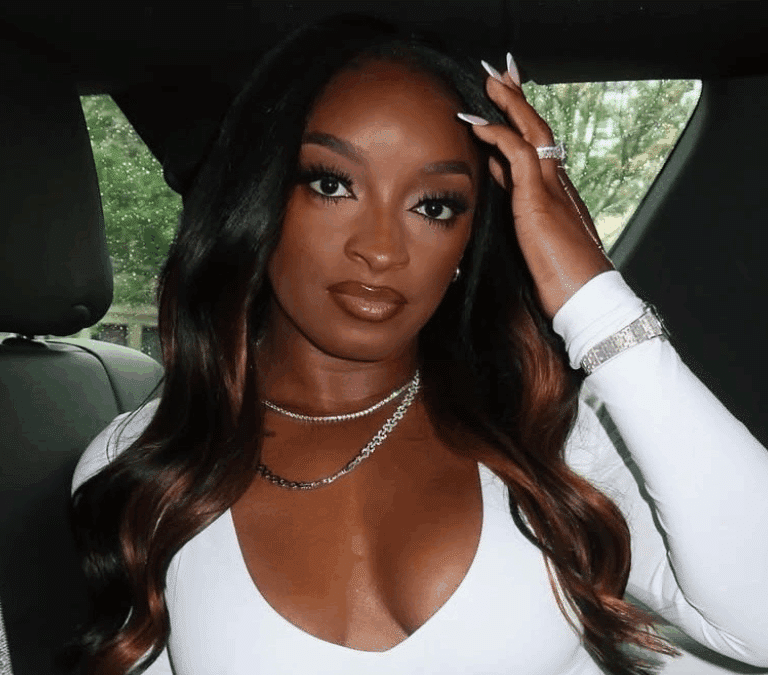 Simone Biles confiesa ante sus seguidores su paso por quirófano