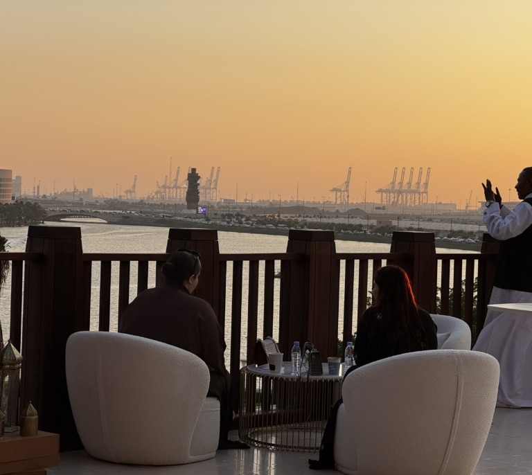 Arabia Saudí modera su 'ley seca': abrirá dos tiendas de alcohol en 2026