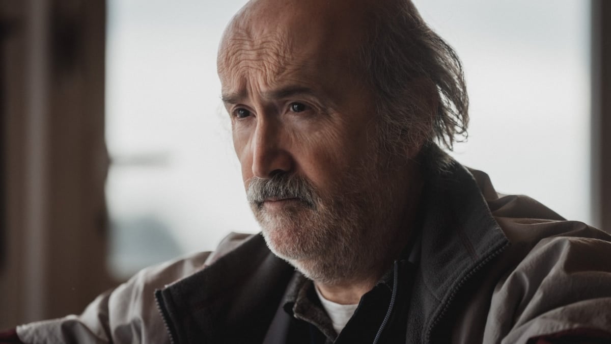 Ya he visto los 6 episodios de 'Yakarta' en Movistar Plus+, la serie española más kamikaze de los últimos tiempos