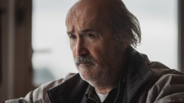 Ya he visto los 6 episodios de 'Yakarta' en Movistar Plus+, la serie española más kamikaze de los últimos tiempos