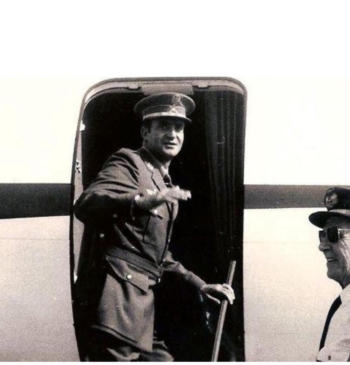 La española que fotografió la llegada de Juan Carlos I al Sáhara: [...]