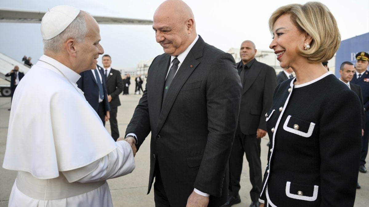 León XIV aterriza en Beirut, en la segunda etapa de su primer viaje apostólico