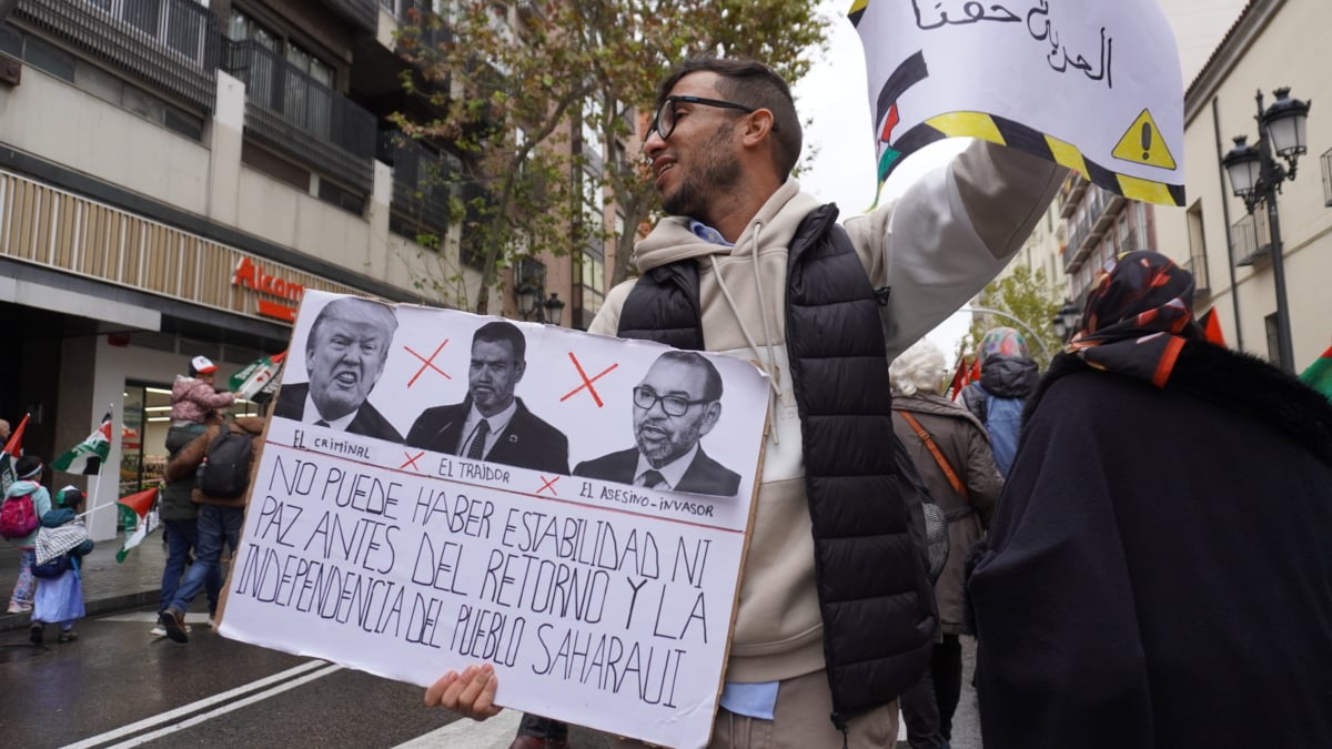 Miles de personas claman en Madrid contra el giro de Sánchez en el Sáhara: “Es un gobierno traidor”
